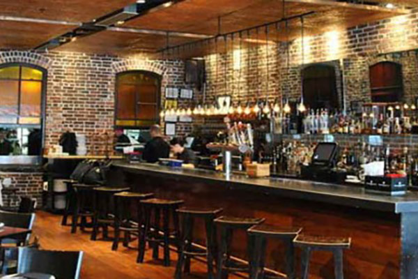 Mompou Tapas Wine Bar & Lounge – Ironbound Newark, NJ